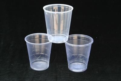 塑料杯、保温杯不可以泡茶?多数人证明:真的不能…